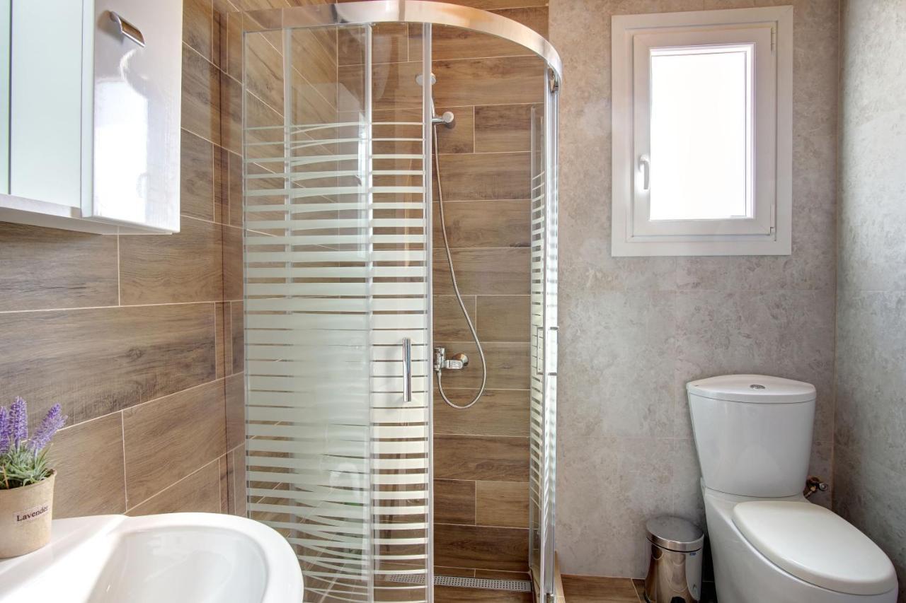 Kanakádes Terezina Wood Houseヴィラ エクステリア 写真